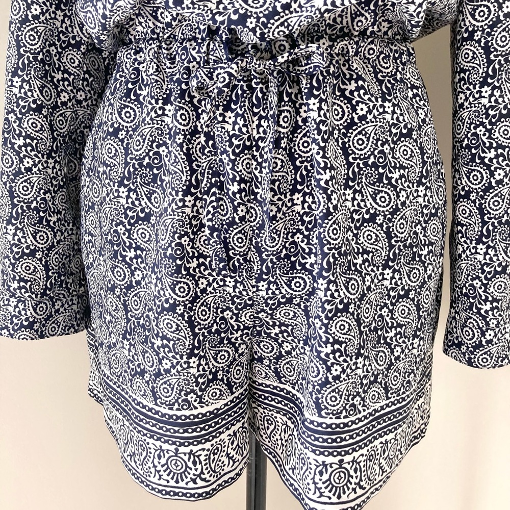 Ann Taylor Loft Paisley Long Sleeve Romper Size 2 - Picture 11 of 16